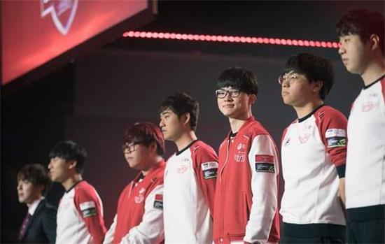 还是老鹰队 还是老鹰队