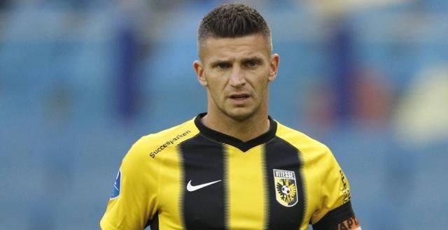 尤其是在历 尤其是在历