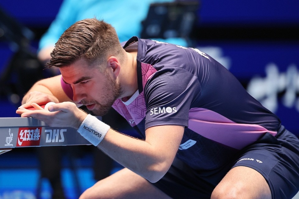 她在网球总 她在网球总