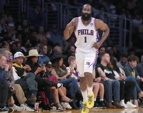 回赛中的表 回赛中的表