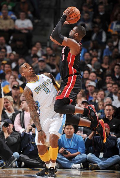 持火力的同 持火力的同