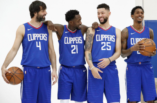 配合港珠澳 配合港珠澳